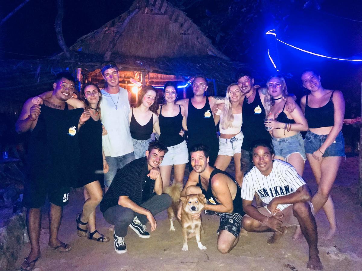 Yellow Moon M23 Koh Rong Sanloem Bagian luar foto